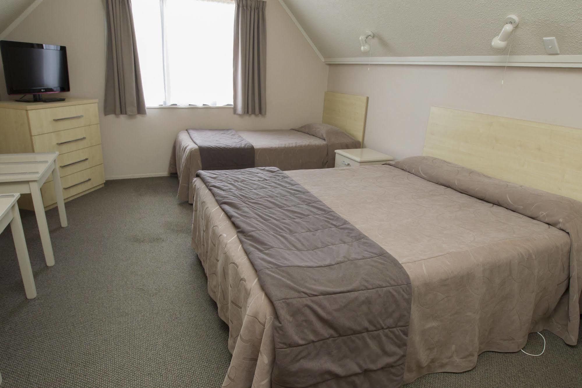 Motel Aspen Manor Hamilton
