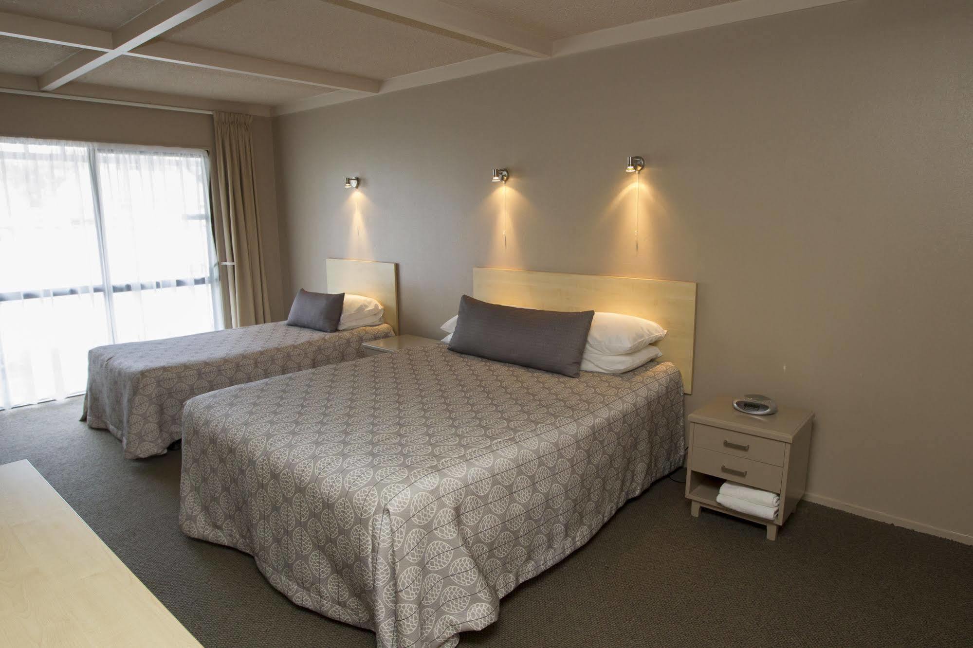 Aspen Manor 4*